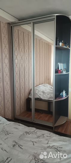 Шкаф купе с зеркалом