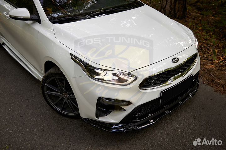 Накладка переднего бампера Kia Cerato 4