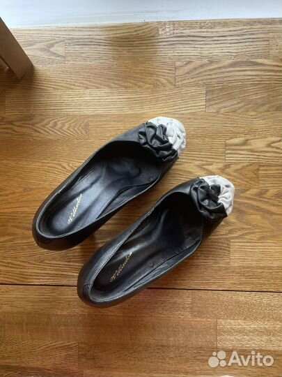 Туфли женские на каблуке