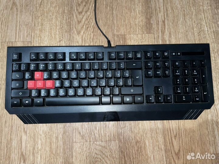 Игровая клавиатура и мышь bloody