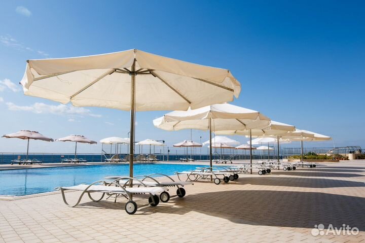Большой уличный зонт для пляжа