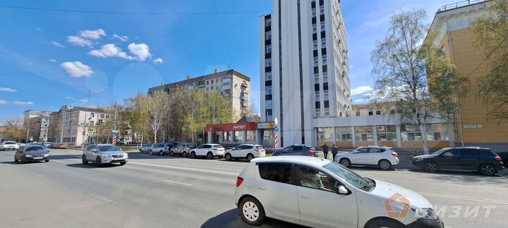 Офис, 100 м²с отдельным входом в центре города
