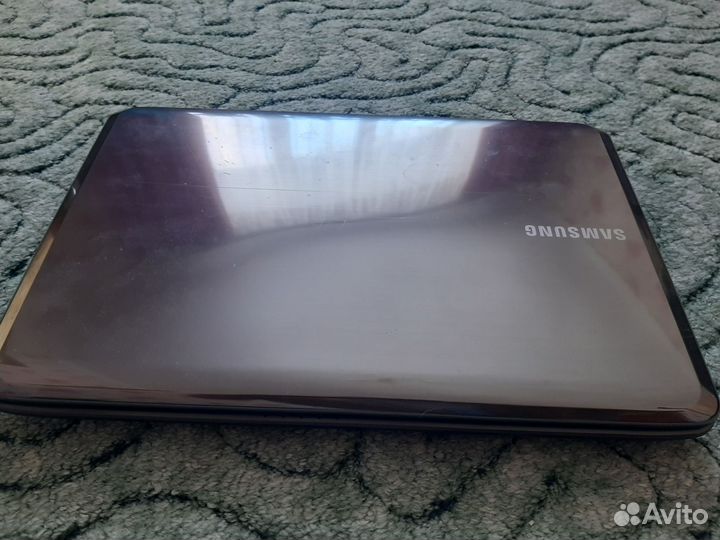 Ноутбук samsung r525