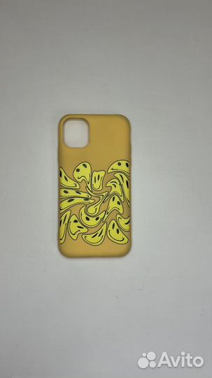 Чехол на iPhone 11