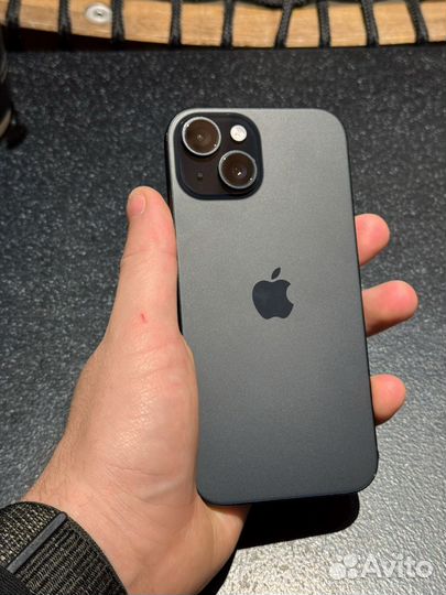 iPhone 15, 128 ГБ