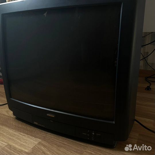 Телевизор samsung