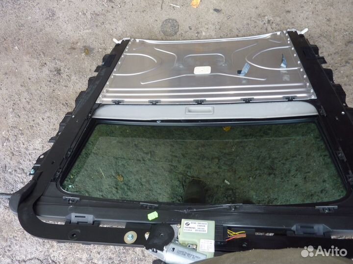 Люк крыши в сборе с мотором стекло BMW E60