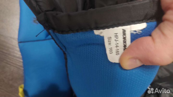 Нагрудник, шорты, щитки и гетры