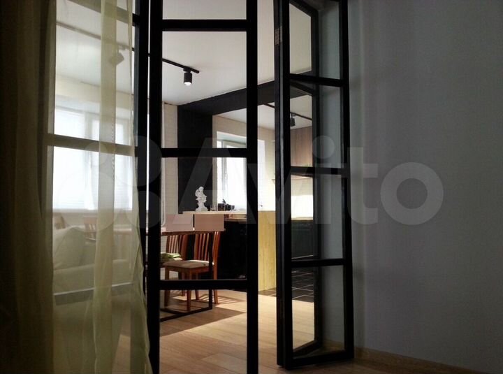 2-к. квартира, 43 м², 1/5 эт.