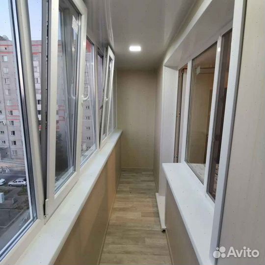 Пластиковые окна на балкон Остекление