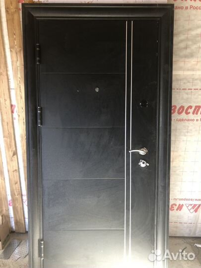 Дверь входная металлическая уличная