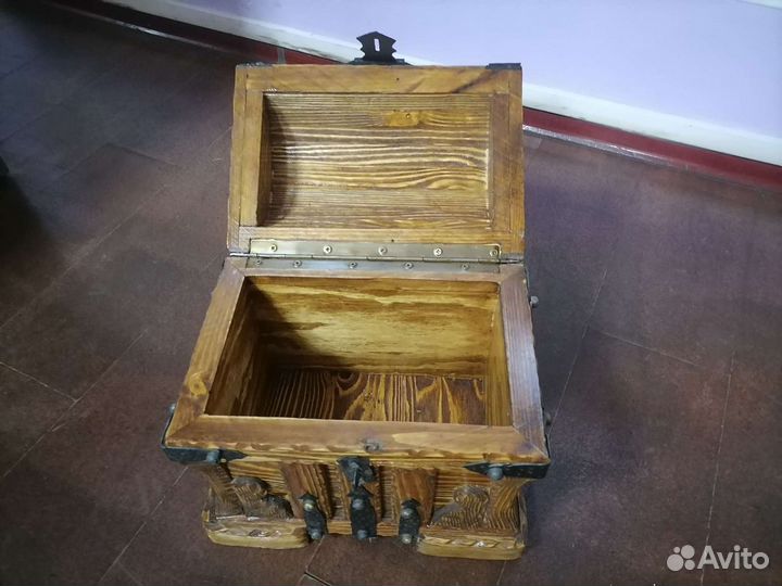 Сундук деревянный под старину