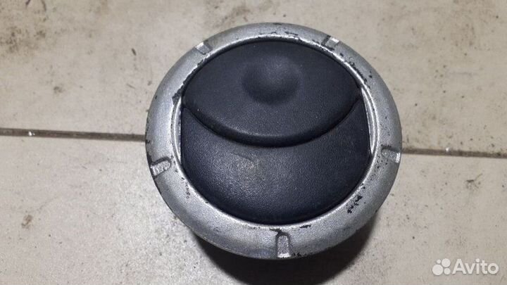 Дефлектор воздушный Renault Logan 1