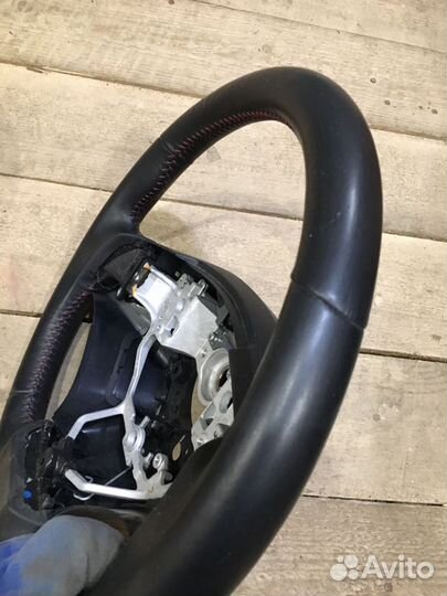 Рулевое колесо Lexus RX 350