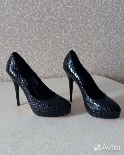 Туфли женские 38 размер черные