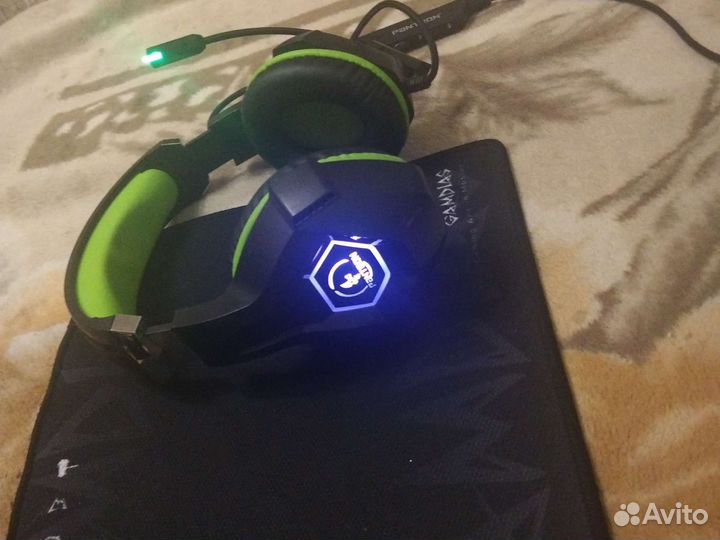 Продам наушники