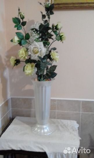 Ваза с розами