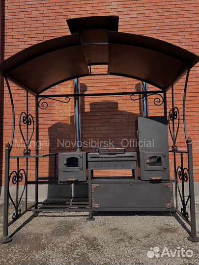 Мангал с крышей
