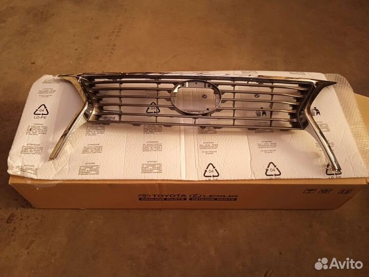 Решётка радиатора на Лексус RX-3 поколение F спорт