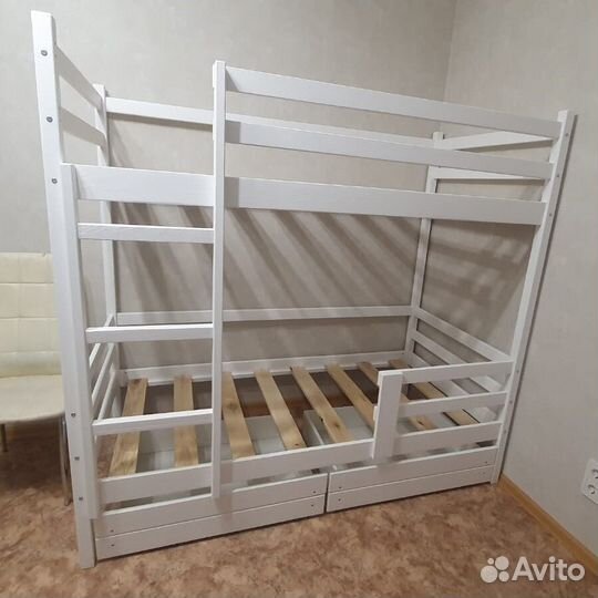 Двухъярусная кровать для детей