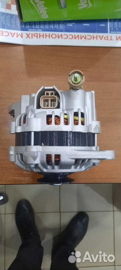 Генератор Valeo для автомобиля Mitsubishi Lancer