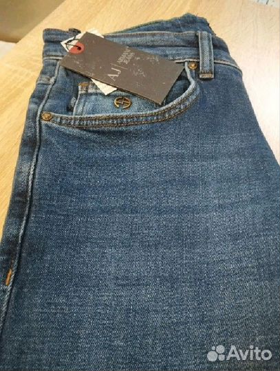 Джинсы Emporio Armani