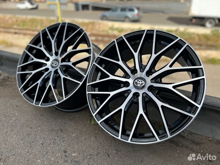 Диски новые литые на Toyota R18 5*114.3 ет45