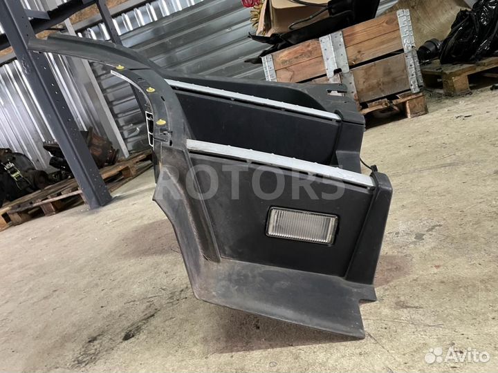 Ступеньки кабины правое Volvo FH 3 2015 82819477