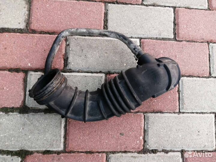 Патрубок Воздушный Киа сид ED 1.6 281382H00