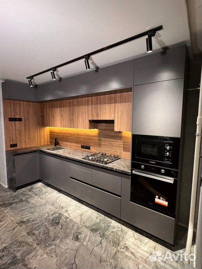 Кухонный гарнитур для маленькой кухни