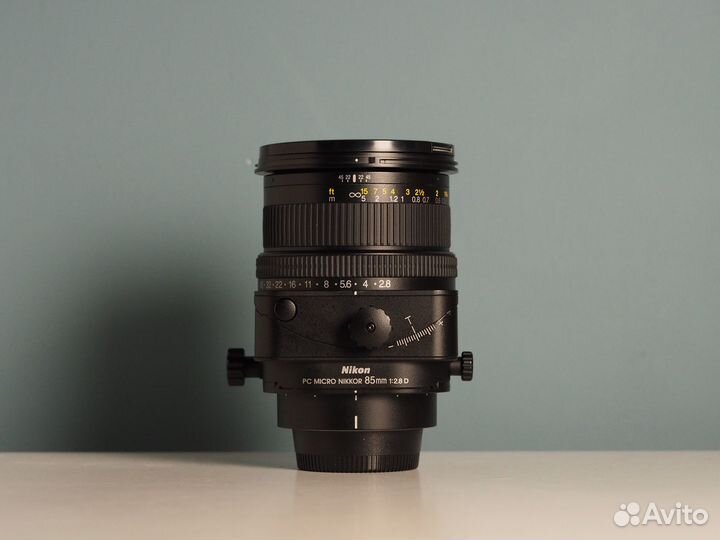 Nikon 85mm f/2.8D PC Micro Nikkor