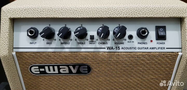 E-wave WA-15 - комбо для электроакустики, 15 вт
