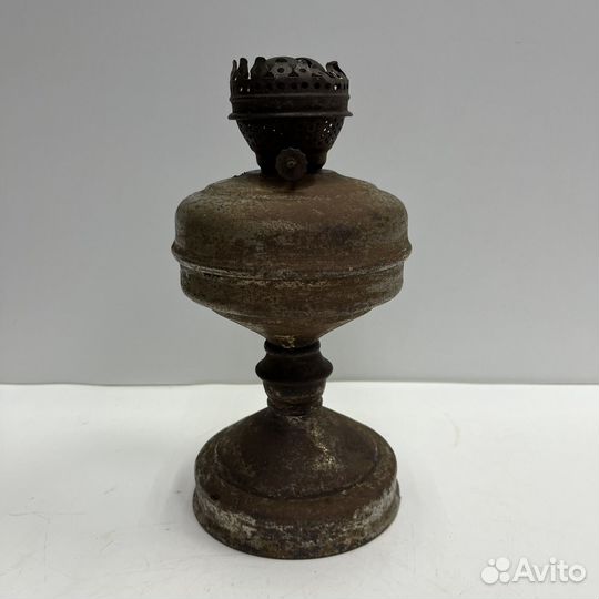 Старинная керосиновая лампа керосинка металл