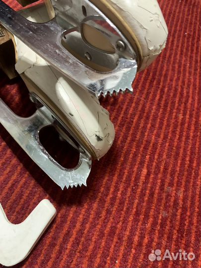 Фигурные коньки risport 220