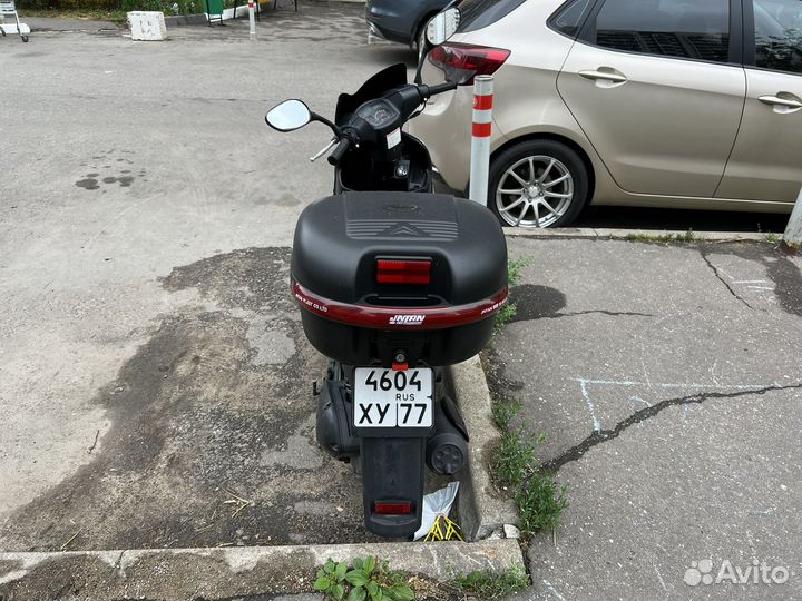 Продам скутер Suzuki Adress 110