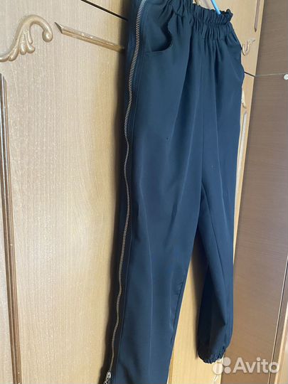 Спортивный костюм женский