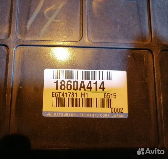 Блок управления двигателем 1860A414 4G15 Mitsubishi Lancer CS2A