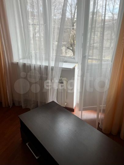 2-к. квартира, 42 м², 3/5 эт.