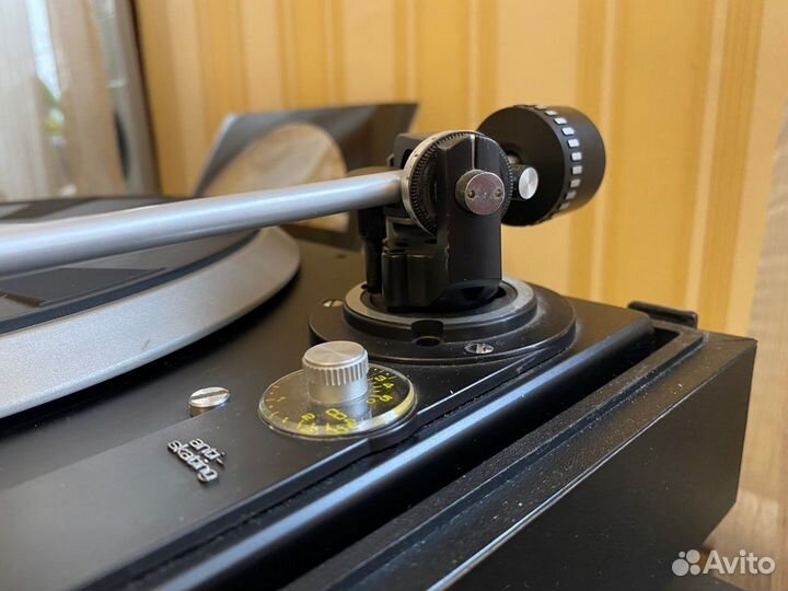 Проигрыватель винила Dual 1234