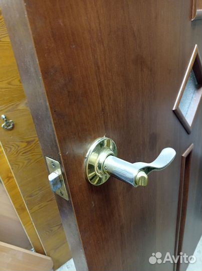 Дверь меж комнатная бу