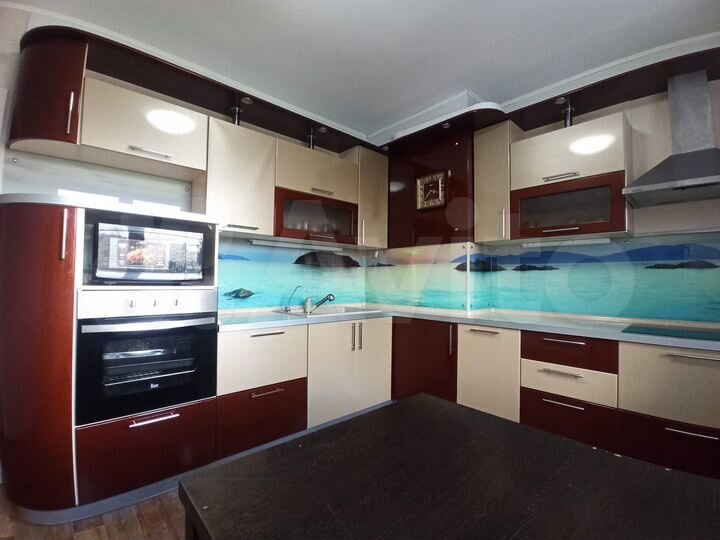 3-к. квартира, 75 м², 3/11 эт.