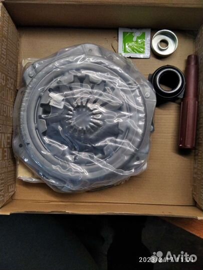 Запчасти на рено логан