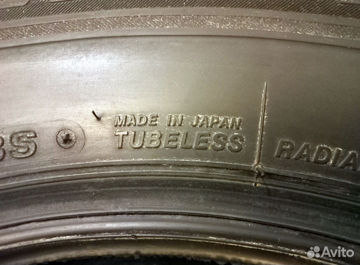 Bridgestone Blizzak Revo GZ 215/65 R16 98S