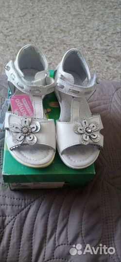 Босоножки для девочки