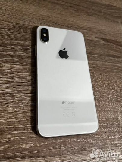 Телефон iPhone X