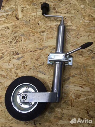 Опорное колесо в сборе с хомутом D48