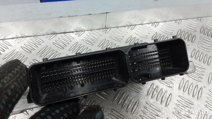 Блок управления двигателем Mitsubishi Montero/Paje