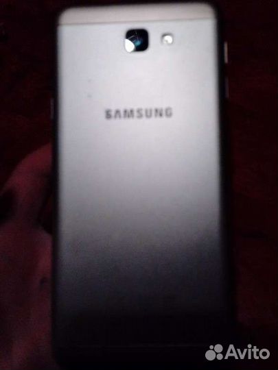 Телефон Samsung