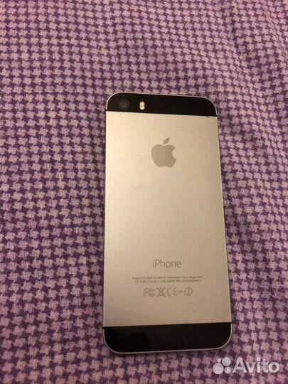 Телефон iPhone 5s