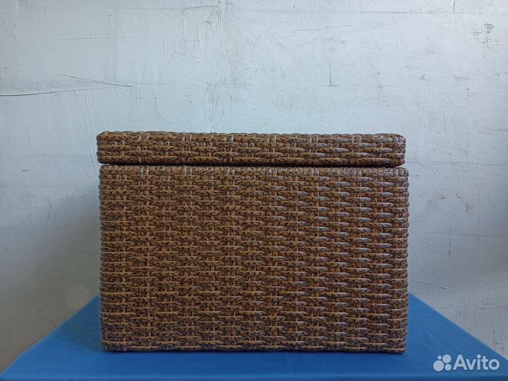 Корзина (ящик) из ротанга